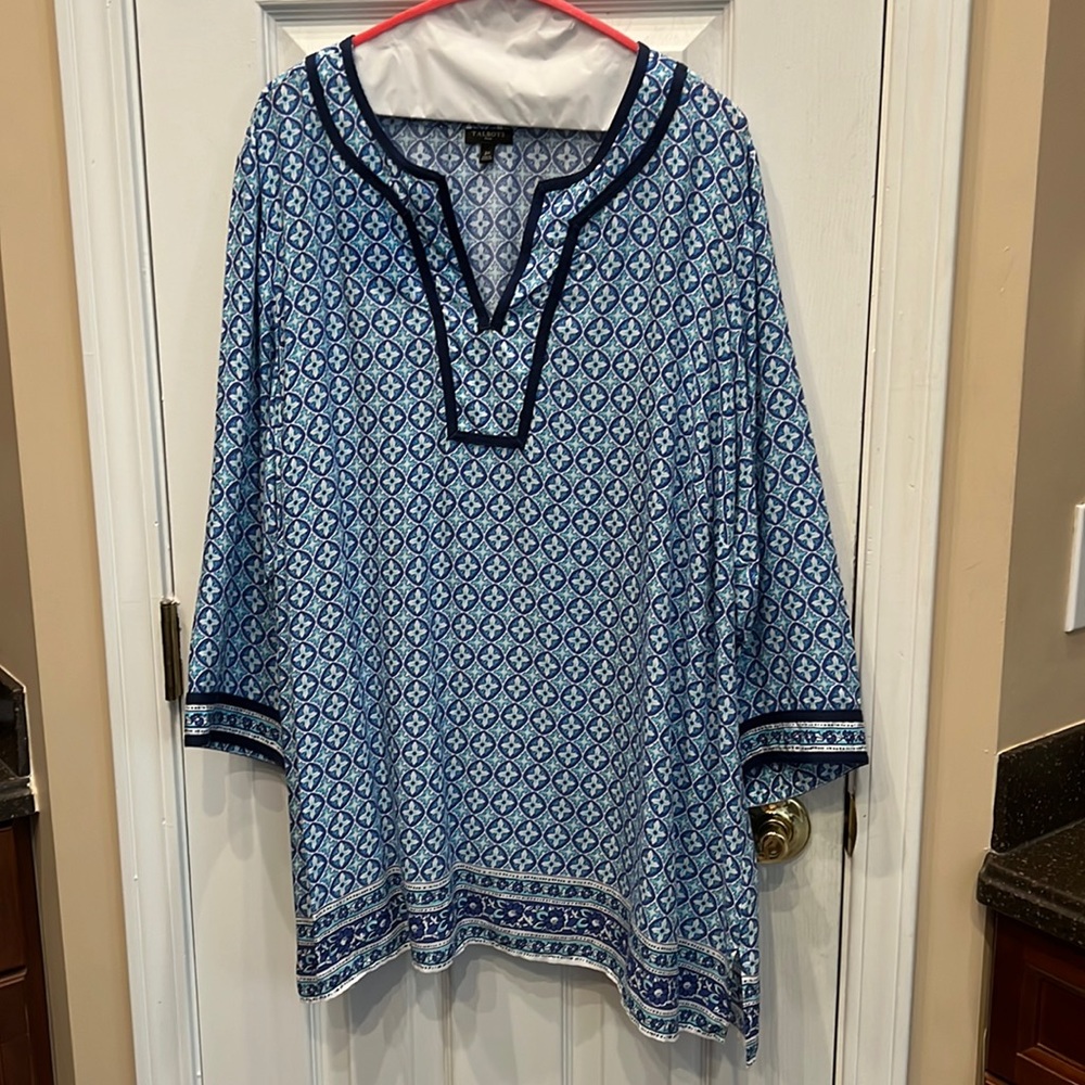 Gorgeous flowy Talbots tunic